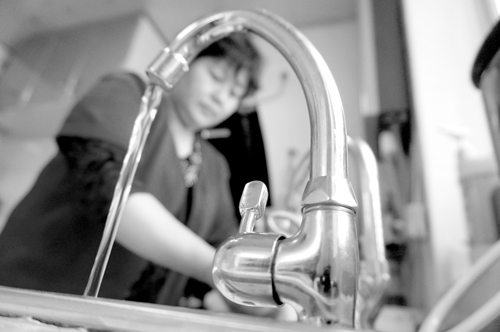 ����Մ������ˮ��Ⱦ�¼��l�l(f��)���������Ĳ���